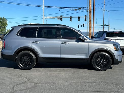Used 2024 Kia Telluride SX X-Pro AWD/4WD image 3