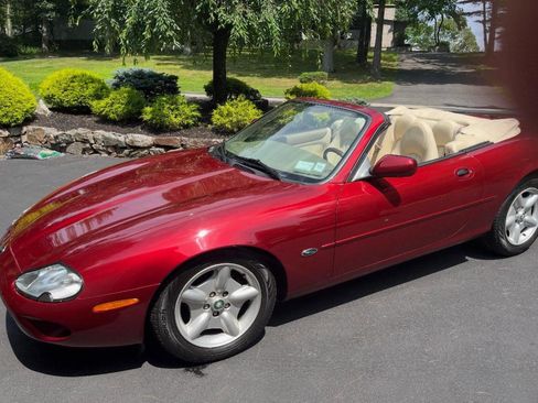 Used 1997 Jaguar XK8 Convertible image 1