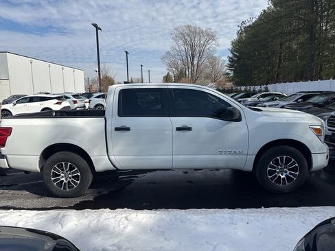 Used 2024 Nissan Titan SV w/ Accessory Utility Package image 2