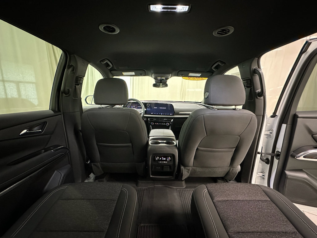 Certified 2024 Chevrolet Traverse LT w/ LPO, Floor Liner Package FWD image 20