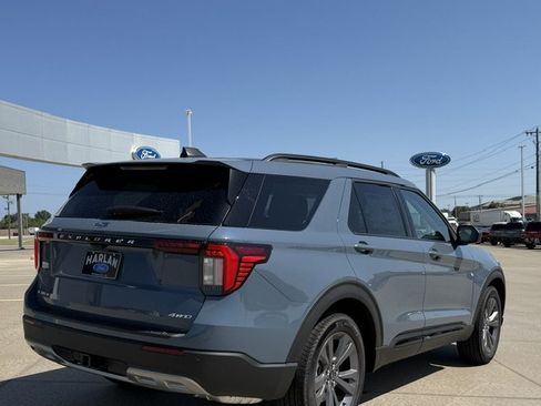 New 2026 Ford Explorer Active w/ Active Comfort Package AWD/4WD image 4