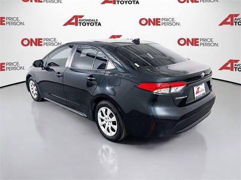 Used 2021 Toyota Corolla LE image 5