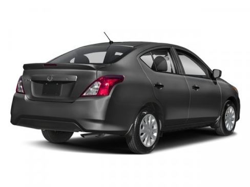 Used 2018 Nissan Versa SV image 2