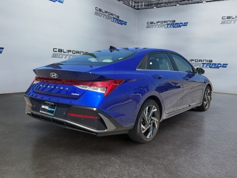 Used 2024 Hyundai Elantra Limited FWD image 5