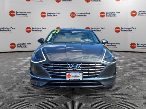 Used 2022 Hyundai Sonata Limited FWD image 2