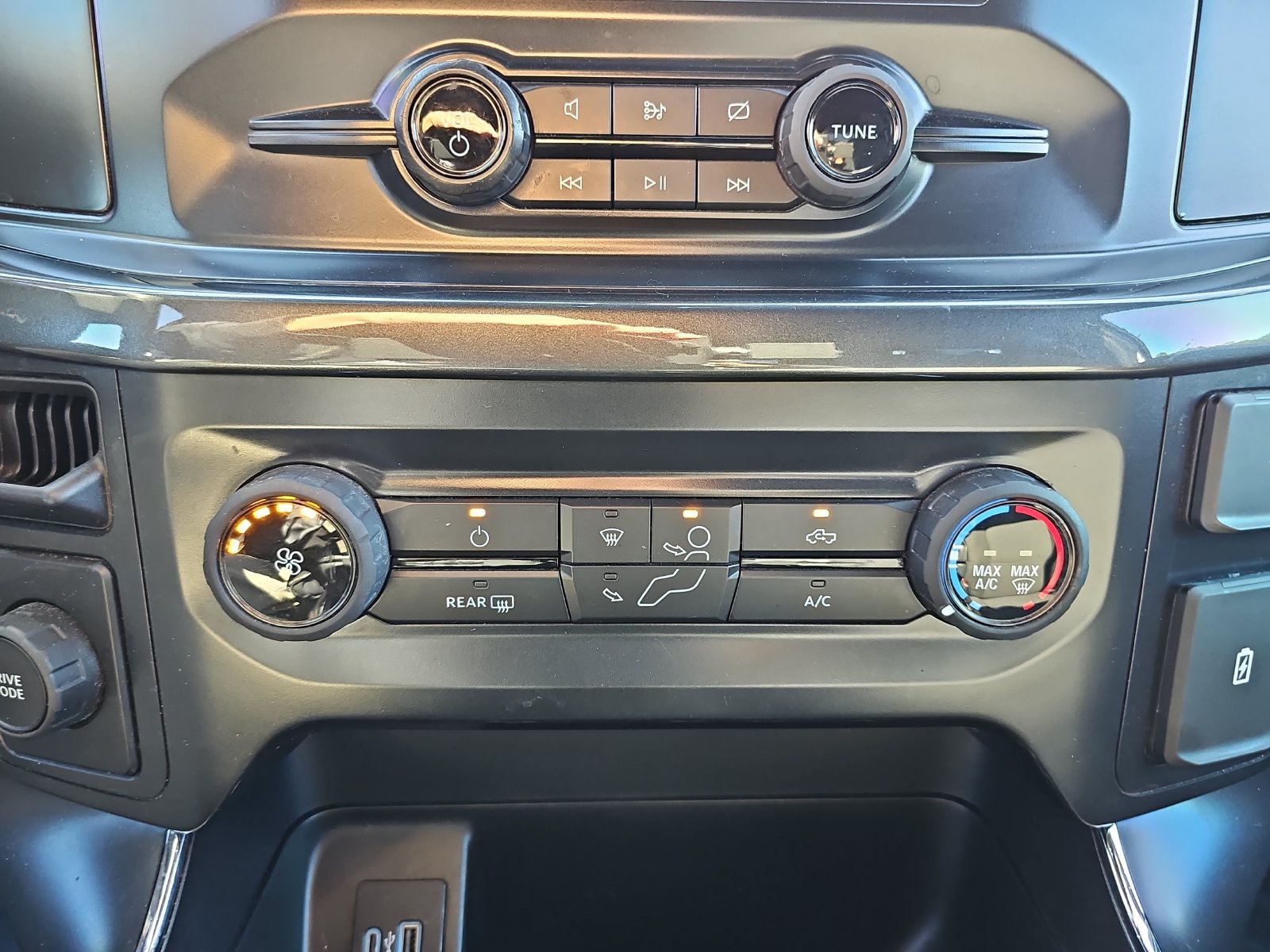 Used 2022 Ford F150 XL w/ STX Appearance Package RWD image 24