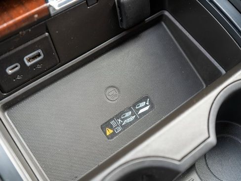 Used 2023 GMC Yukon Denali Ultimate image 28