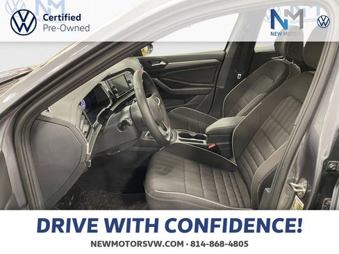 Used 2024 Volkswagen Jetta Sport FWD image 9