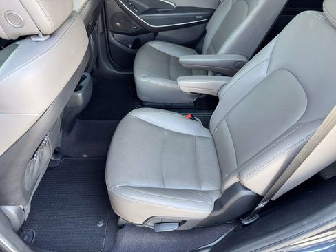 Used 2017 Hyundai Santa Fe Limited w/ Cargo Package FWD image 37