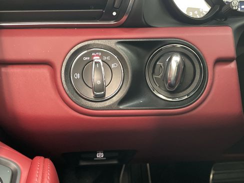 Used 2019 Porsche 911 Targa 4S image 31