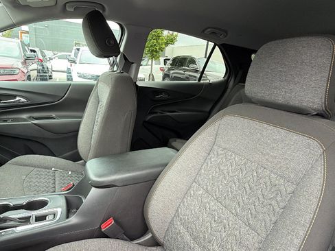 Used 2024 Chevrolet Equinox LT AWD/4WD image 17