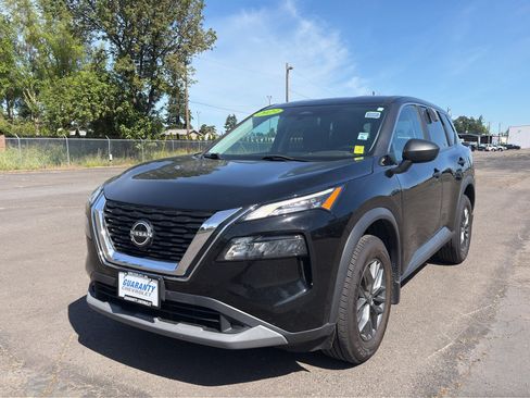 Used 2023 Nissan Rogue S AWD/4WD image 4
