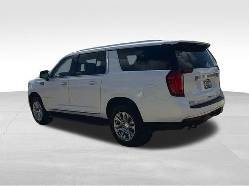 Certified 2023 GMC Yukon XL Denali image 7