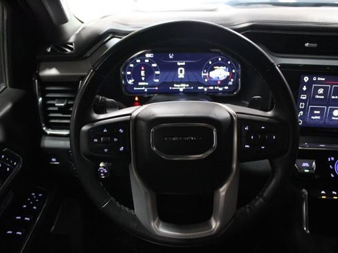 Used 2025 GMC Sierra 1500 Denali w/ Denali Reserve Package AWD/4WD image 36