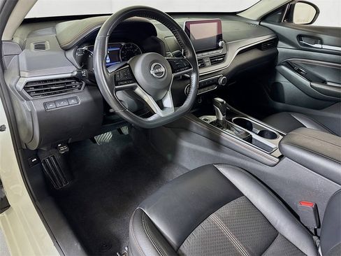 Used 2023 Nissan Altima 2.5 SR image 7