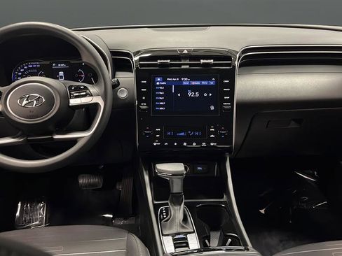 Used 2024 Hyundai Santa Cruz SEL image 11