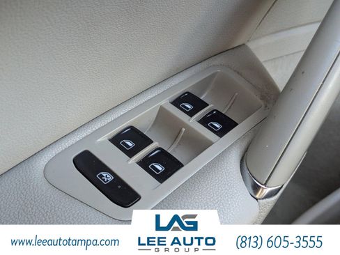 Used 2015 Volkswagen Golf TDI S image 21