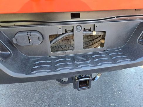 Used 2017 Toyota Tacoma 4x4 Double Cab image 17