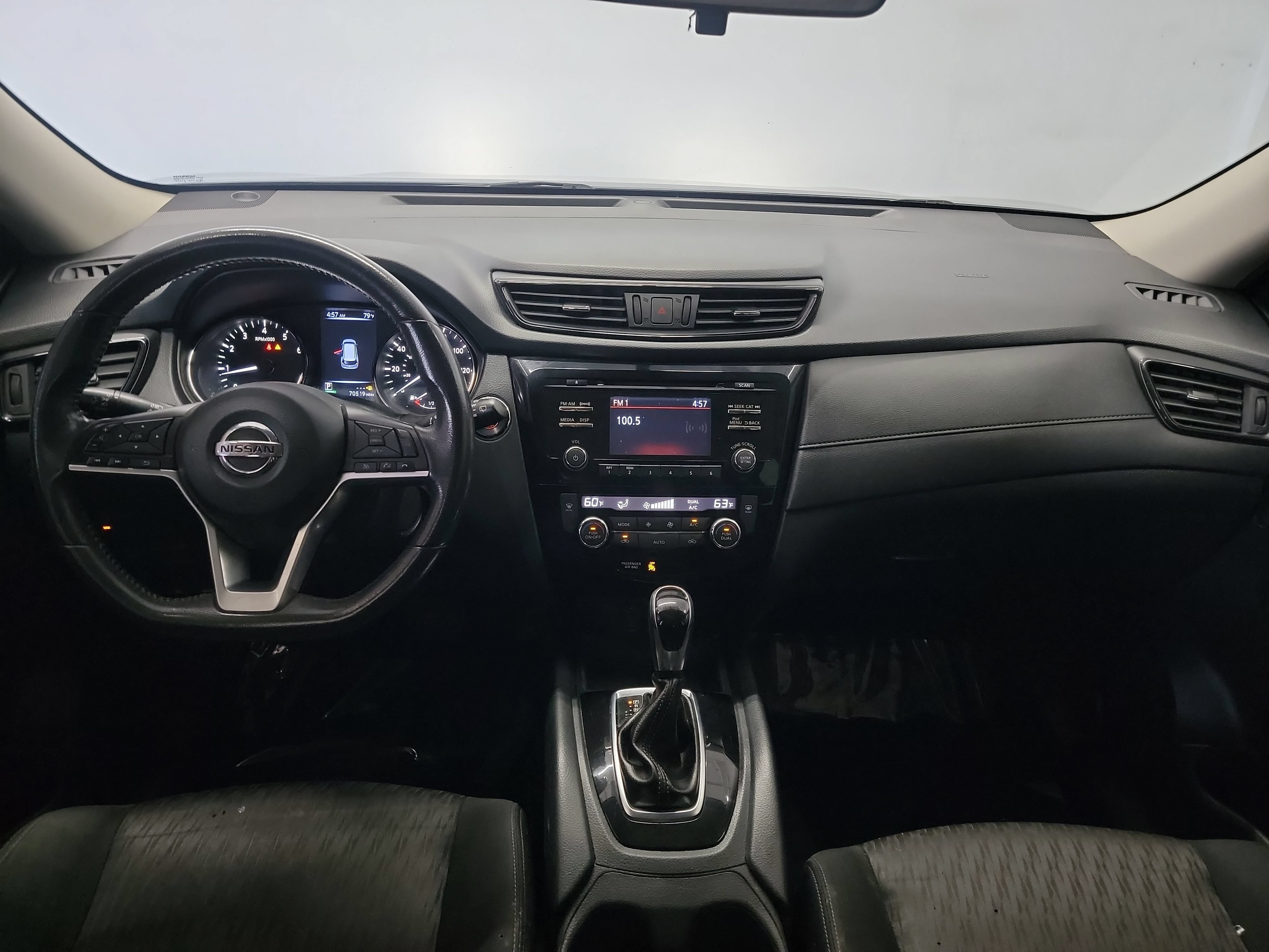 Used 2017 Nissan Rogue SV AWD/4WD image 15