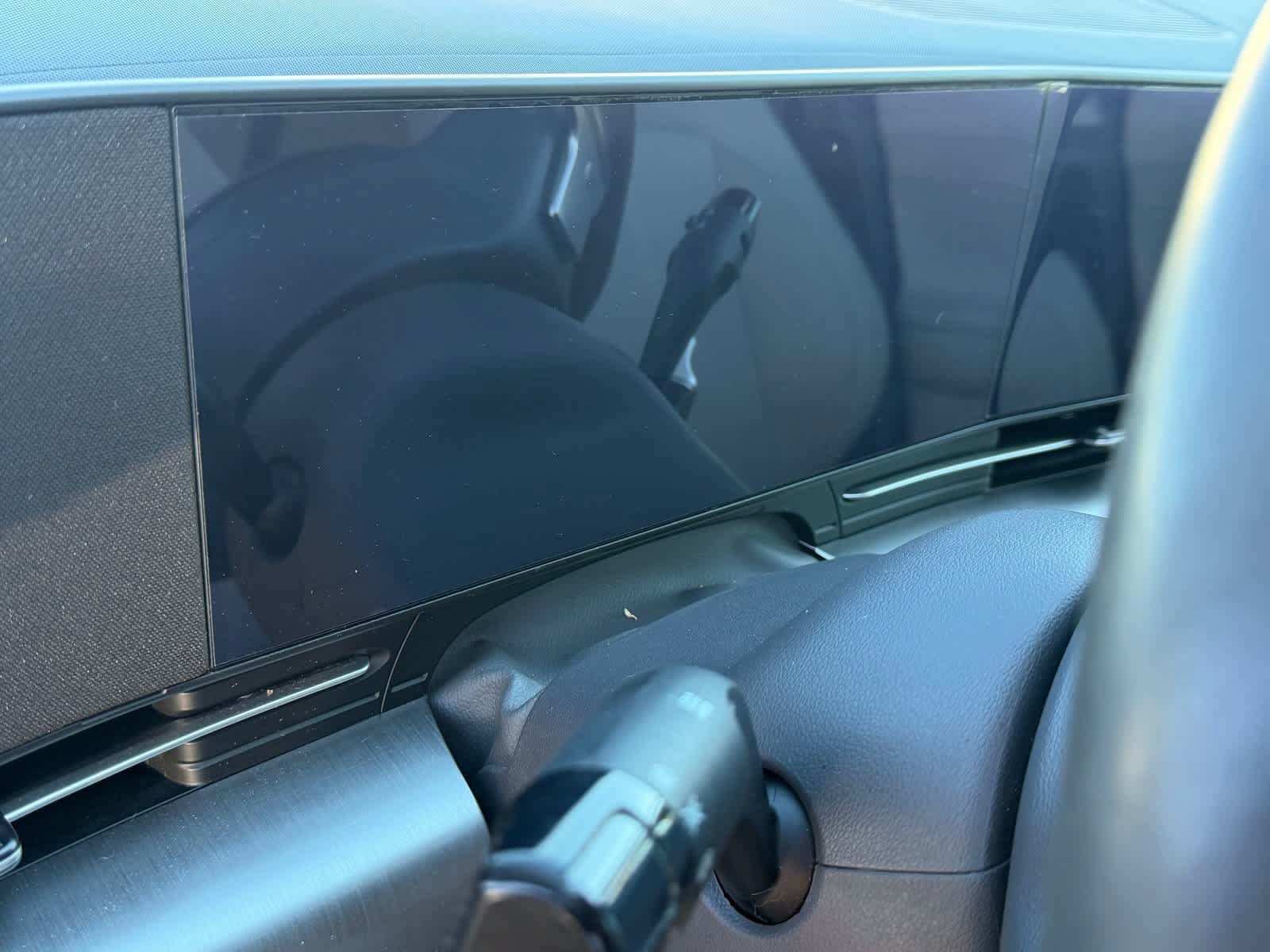 Used 2024 Hyundai Kona Limited FWD image 9