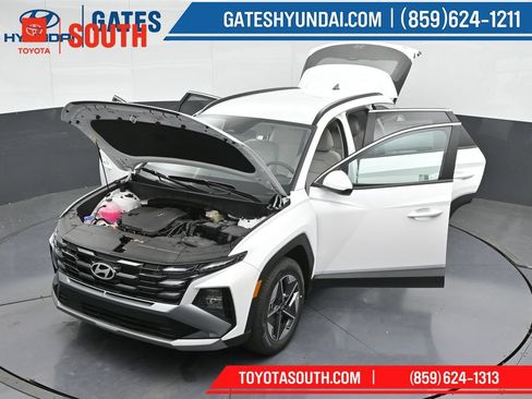 Used 2025 Hyundai Tucson SEL FWD image 47