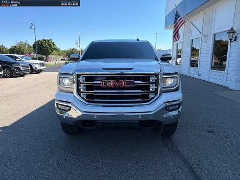 Used 2017 GMC Sierra 1500 SLT w/ SLT Preferred Package AWD/4WD image 2