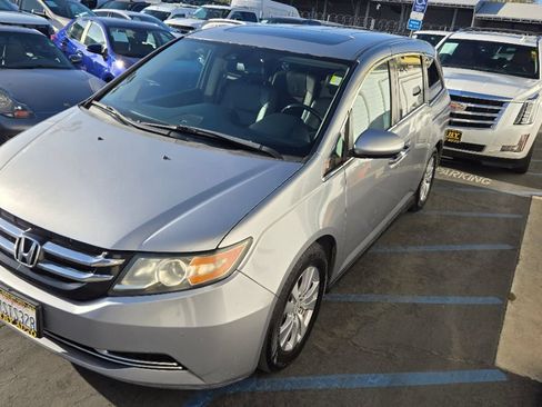 Used 2016 Honda Odyssey EX-L image 2