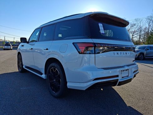 New 2026 INFINITI QX80 4WD image 3