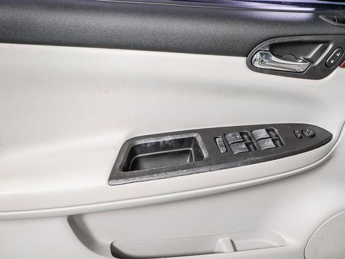 Used 2008 Chevrolet Impala LT w/ Luxury Edition Package image 11