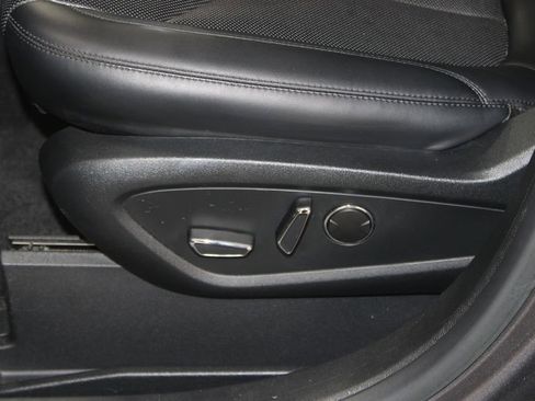 Used 2022 Lincoln Nautilus Reserve w/ Monochromatic Package image 21