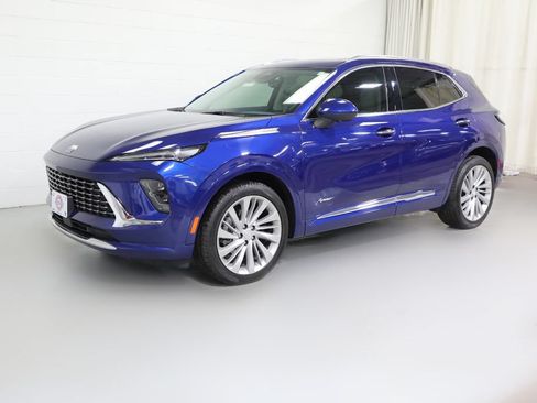 Used 2024 Buick Envision Avenir AWD/4WD image 15