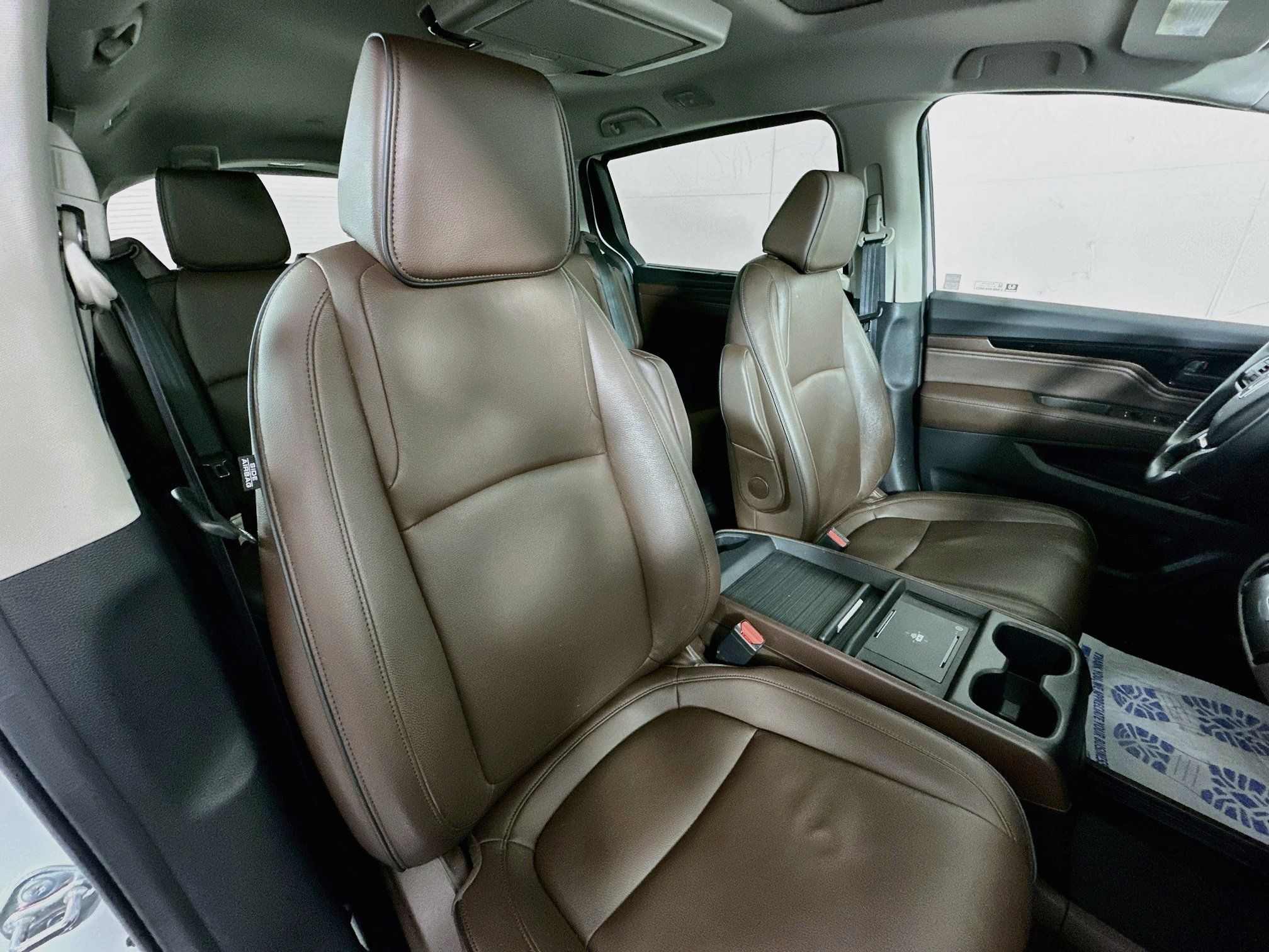 Used 2025 Honda Odyssey Touring image 29