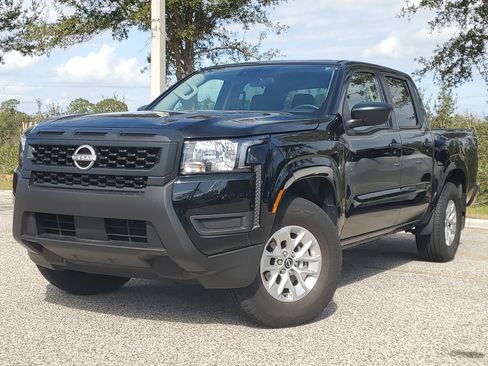 Certified 2025 Nissan Frontier S image 32