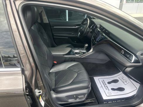 Used 2018 Toyota Camry XLE w/ Driver Assist Package FWD image 8