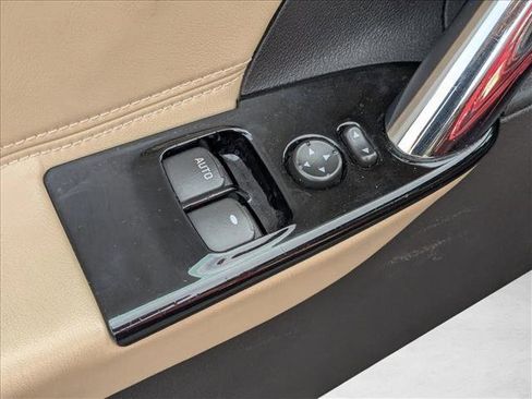 Used 2009 Saturn Sky w/ Premium Trim Package RWD image 12