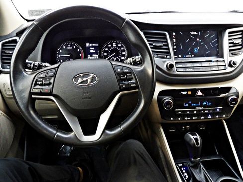 Used 2016 Hyundai Tucson Limited w/ Option Group 03 AWD/4WD image 19