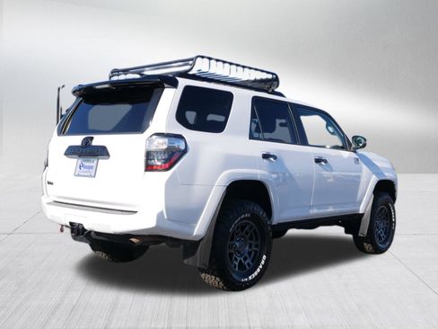 Used 2020 Toyota 4Runner SR5 image 3