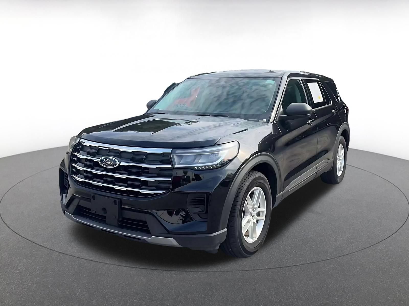 Used 2026 Ford Explorer Active RWD image 4