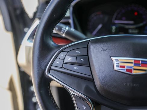 Used 2019 Cadillac XT5 Luxury FWD image 16