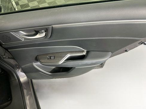 Used 2018 Honda Clarity Plug-In Hybrid image 28