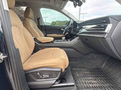 Used 2025 Audi Q7 3.0T Prestige image 29