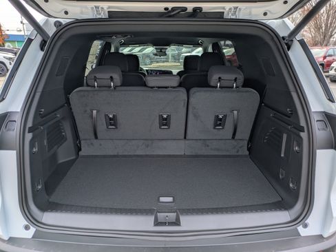 New 2026 Chevrolet Traverse LT w/ Midnight/Sport Edition image 14