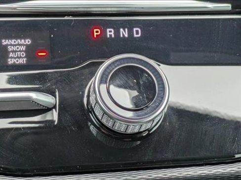 New 2026 Jeep Grand Cherokee L Limited w/ Limited Altitude Package AWD/4WD image 16