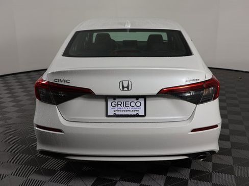 Used 2023 Honda Civic Sport image 7