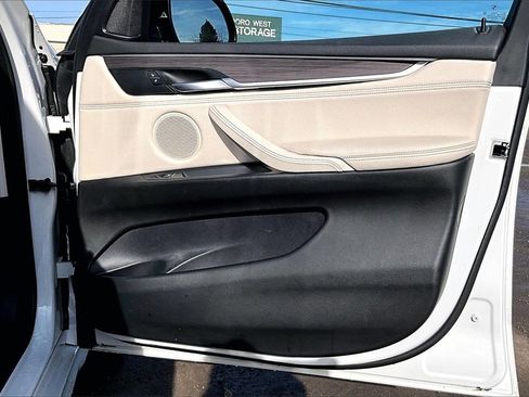 Used 2018 BMW X5 xDrive40e image 24