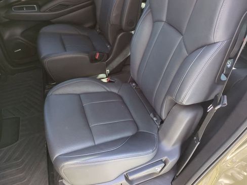 Used 2022 Subaru Ascent Touring w/ Popular Package #2A image 21