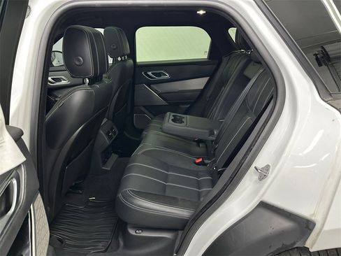Used 2018 Land Rover Range Rover Velar R-Dynamic SE image 24