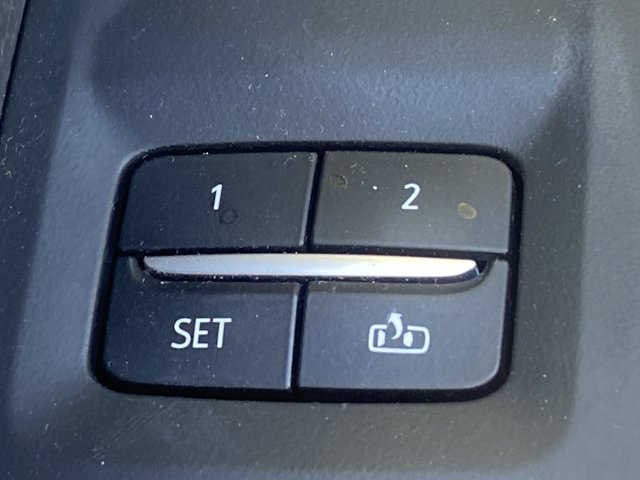 Used 2022 GMC Yukon XL Denali AWD/4WD image 21