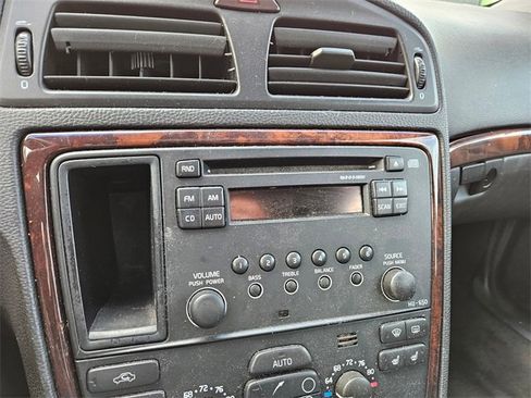 Used 2006 Volvo V70 2.5T image 17