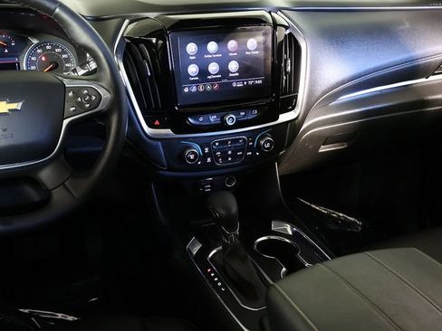 Used 2023 Chevrolet Traverse LT w/ LT Premium Package FWD image 18
